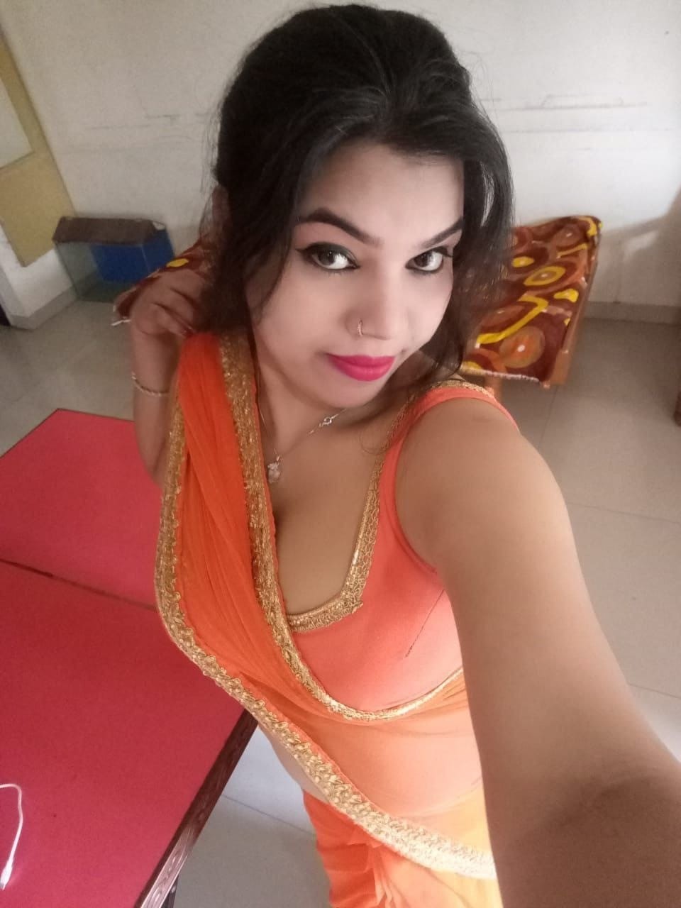 Escorts in Akola 